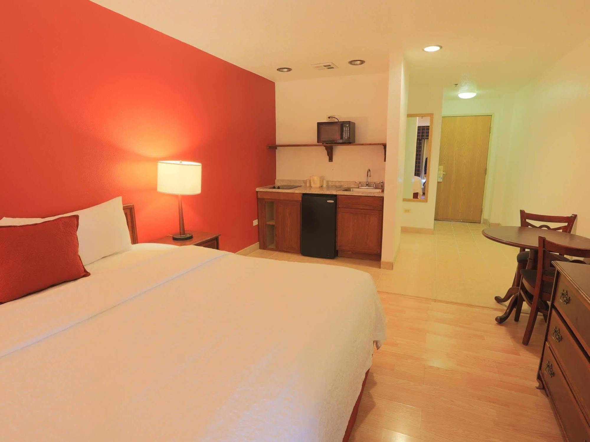 Days Inn By Wyndham Calumet Park מראה חיצוני תמונה